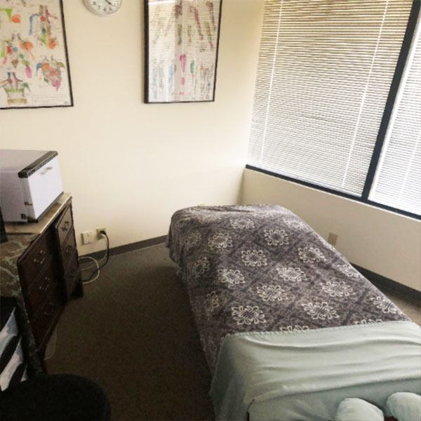 massage table